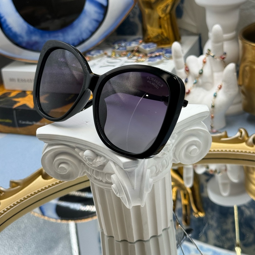 🆕 CHANEL 🧿 NWOT CH5339H Oversized Square Sunglass with Pearl Detail, Black - Picture 13 of 16